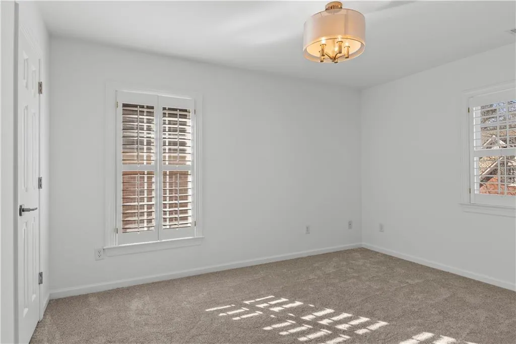 285 Wembley Circle, Atlanta, Georgia 30328, 4 Bedrooms Bedrooms, ,3 BathroomsBathrooms,Residential,Sold,285 Wembley Circle,7710258