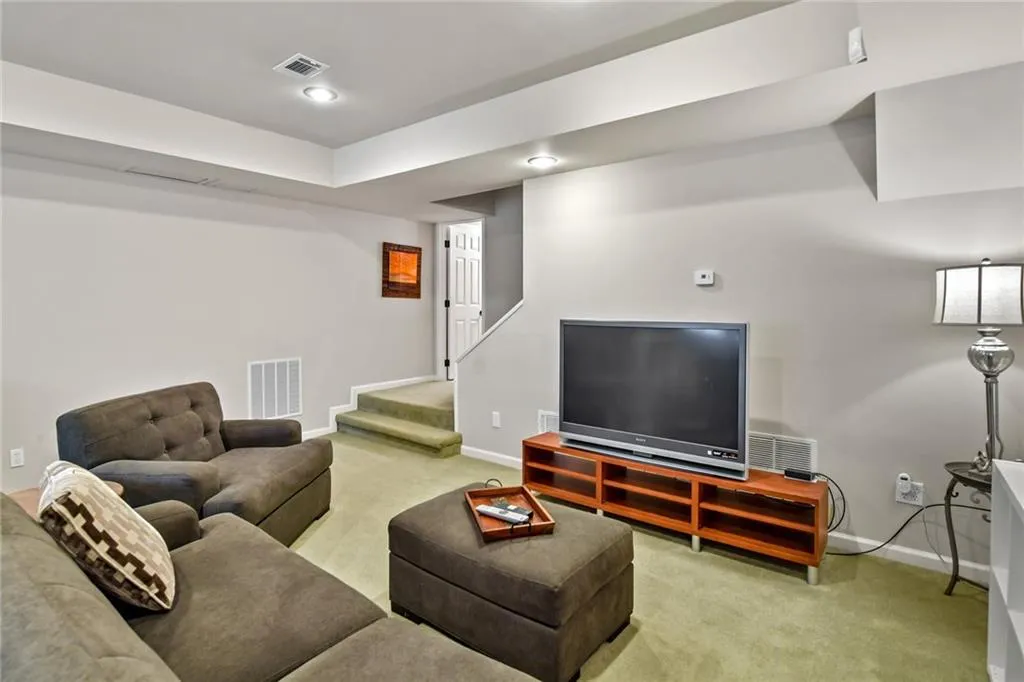 1270 Old Woodbine Road, Sandy Springs, Georgia 30319, 4 Bedrooms Bedrooms, ,3 BathroomsBathrooms,Residential,Sold,1270 Old Woodbine Road,6875903