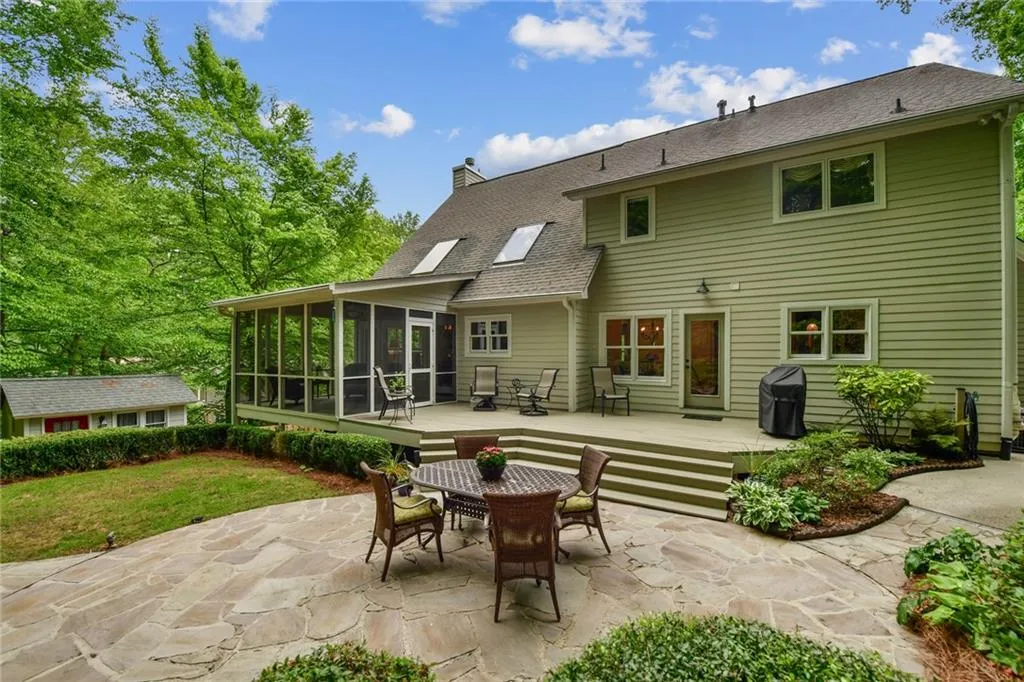 1270 Old Woodbine Road, Sandy Springs, Georgia 30319, 4 Bedrooms Bedrooms, ,3 BathroomsBathrooms,Residential,Sold,1270 Old Woodbine Road,6875903