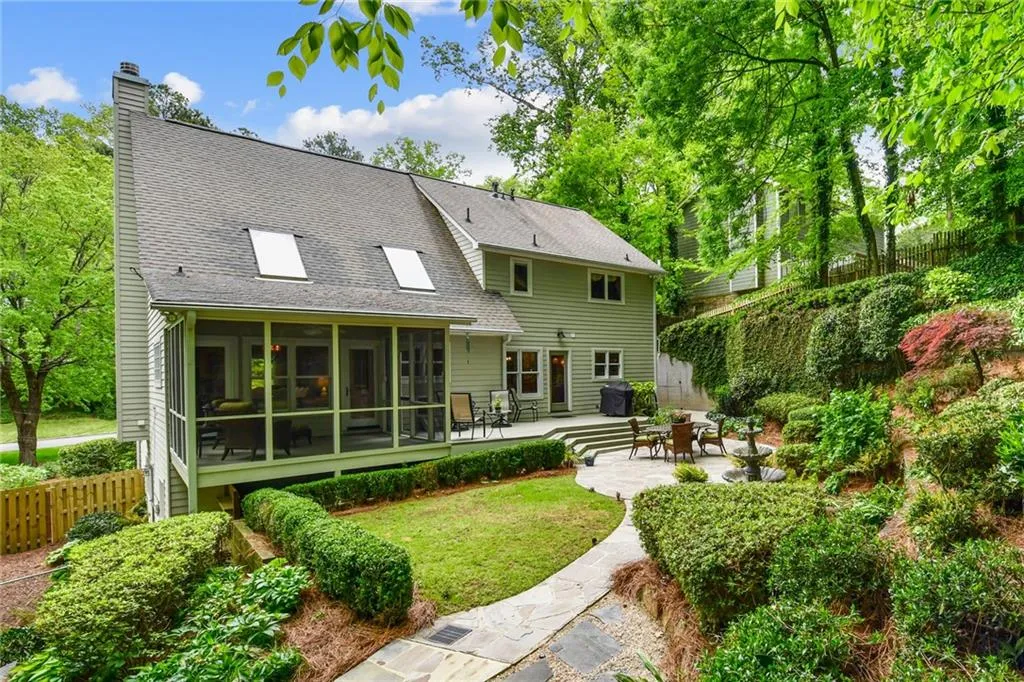 1270 Old Woodbine Road, Sandy Springs, Georgia 30319, 4 Bedrooms Bedrooms, ,3 BathroomsBathrooms,Residential,Sold,1270 Old Woodbine Road,6875903