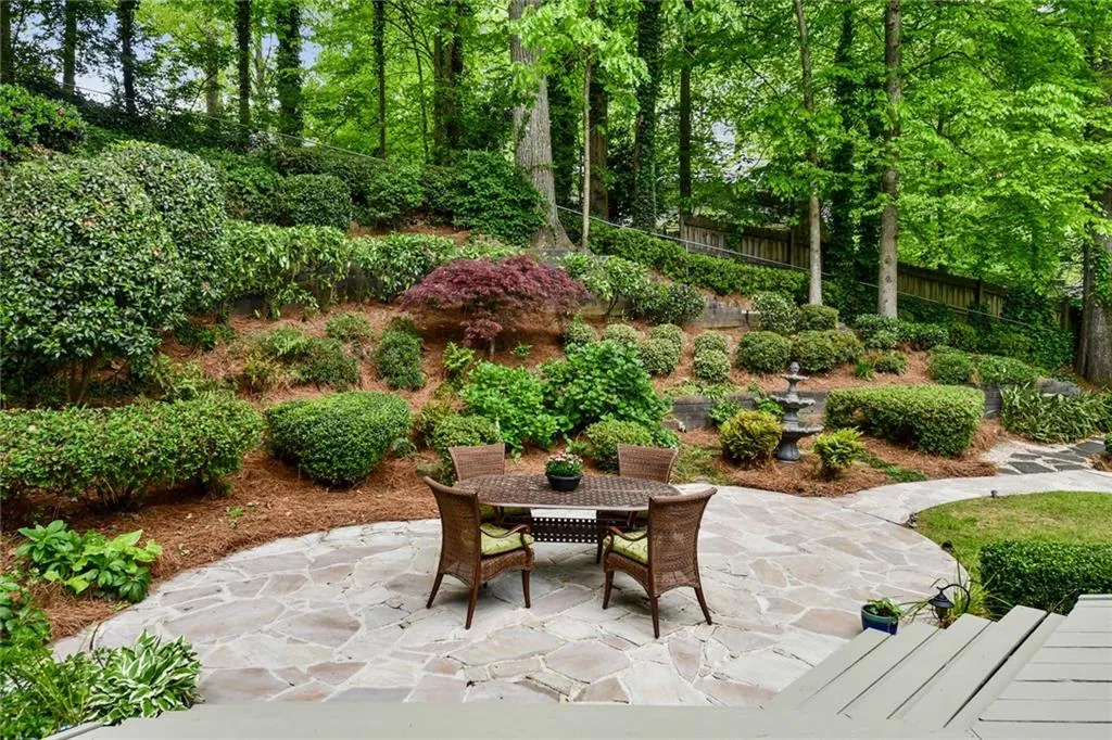 1270 Old Woodbine Road, Sandy Springs, Georgia 30319, 4 Bedrooms Bedrooms, ,3 BathroomsBathrooms,Residential,Sold,1270 Old Woodbine Road,6875903