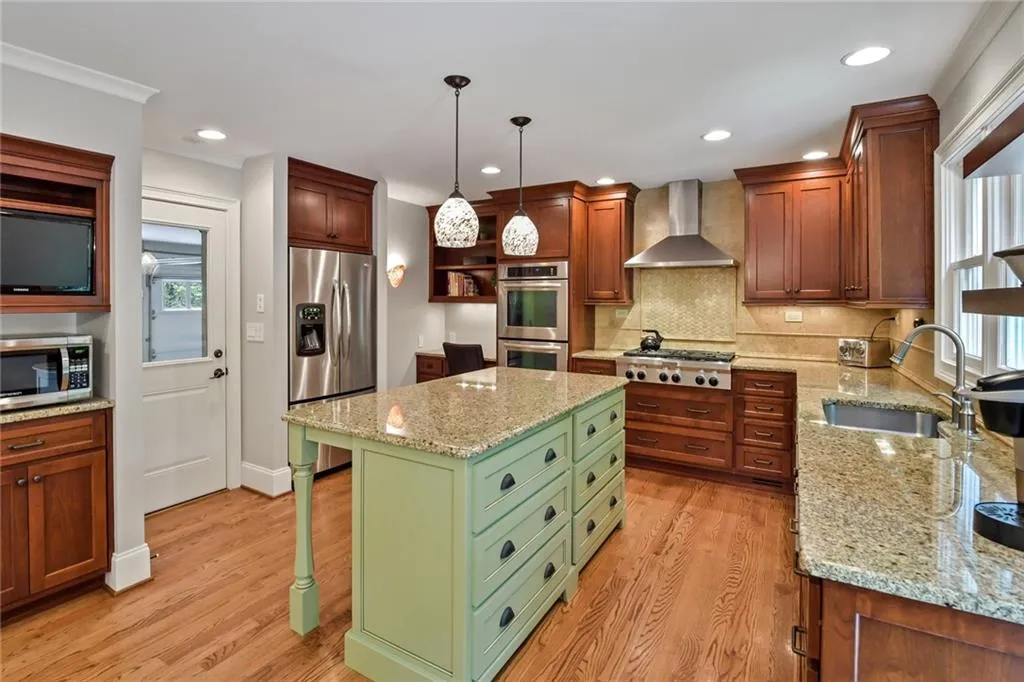 1270 Old Woodbine Road, Sandy Springs, Georgia 30319, 4 Bedrooms Bedrooms, ,3 BathroomsBathrooms,Residential,Sold,1270 Old Woodbine Road,6875903