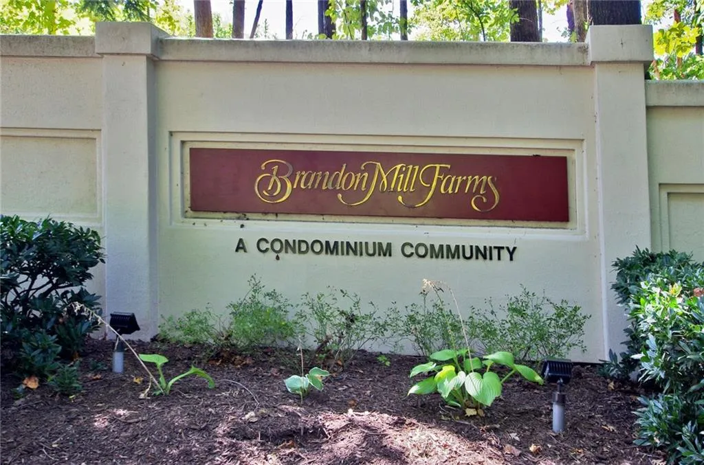 1510 Huntingdon Chase, Sandy Springs, Georgia 30350, 1 Bedroom Bedrooms, ,1 BathroomBathrooms,Residential,Sold,1510 Huntingdon Chase,6609011