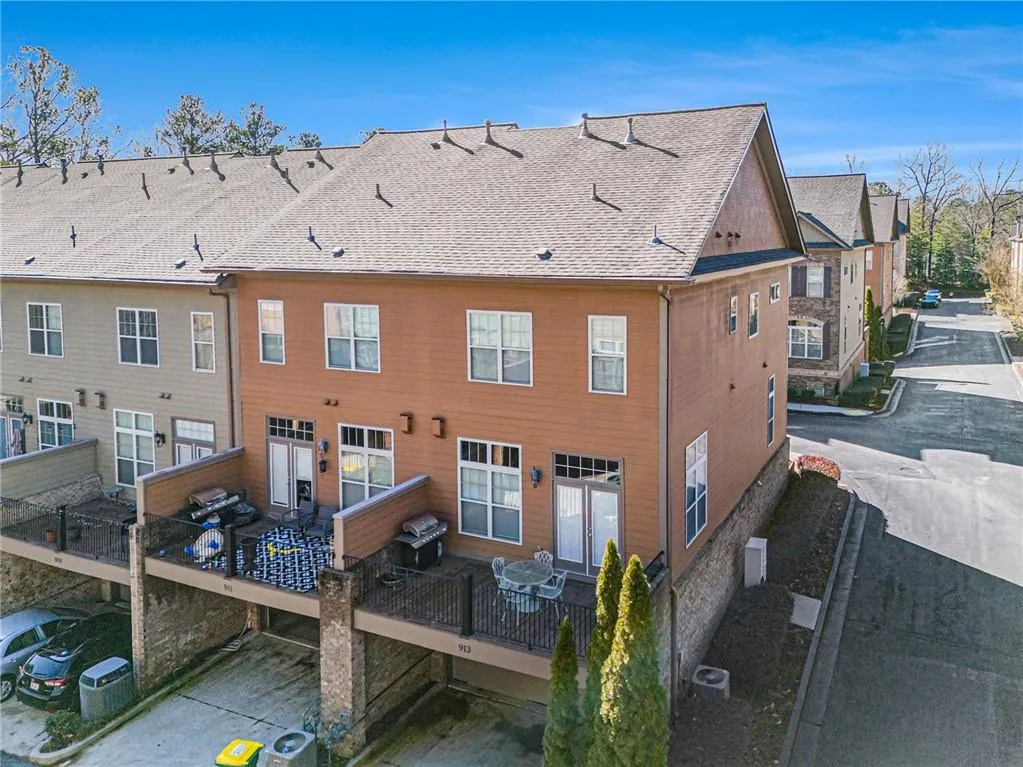 913 Telfair Close Unit 13, Atlanta, Georgia 30350, 3 Bedrooms Bedrooms, ,3 BathroomsBathrooms,Residential,Sold,913 Telfair Close Unit 13,7502937