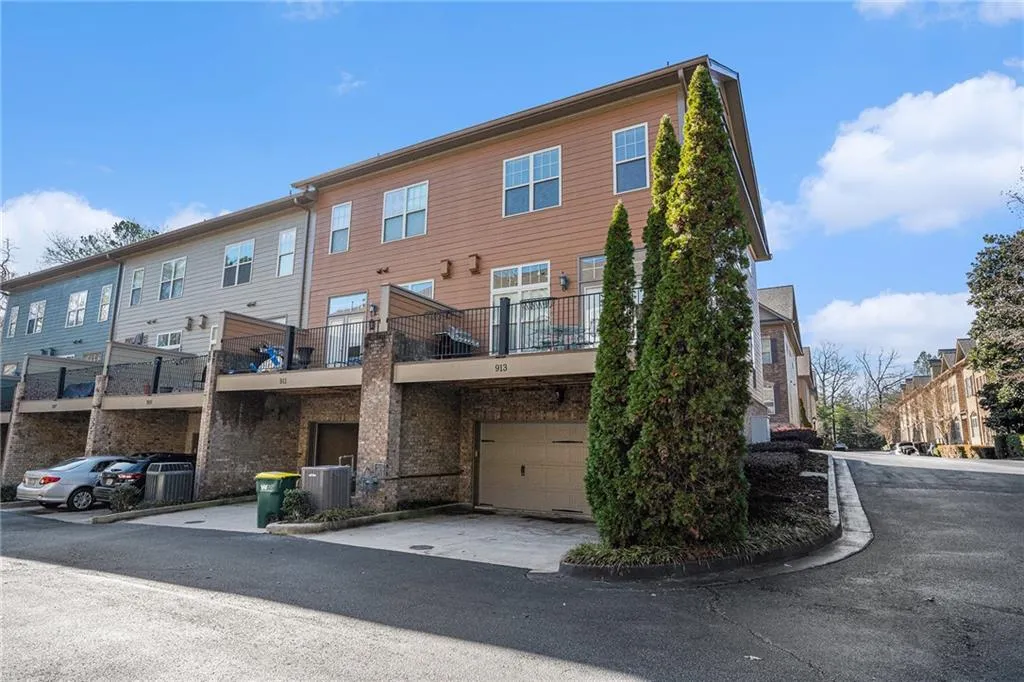 913 Telfair Close Unit 13, Atlanta, Georgia 30350, 3 Bedrooms Bedrooms, ,3 BathroomsBathrooms,Residential,Sold,913 Telfair Close Unit 13,7502937