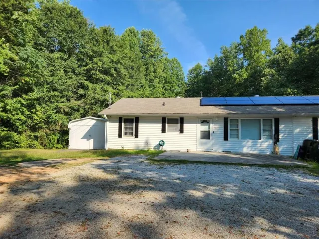 389 Collins Road, Toccoa, Georgia 30577