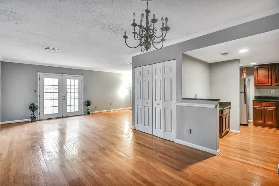 6900 Roswell Road Unit Q22, Sandy Springs, Georgia 30328, 2 Bedrooms Bedrooms, ,2 BathroomsBathrooms,Residential,Sold,6900 Roswell Road Unit Q22,6619627