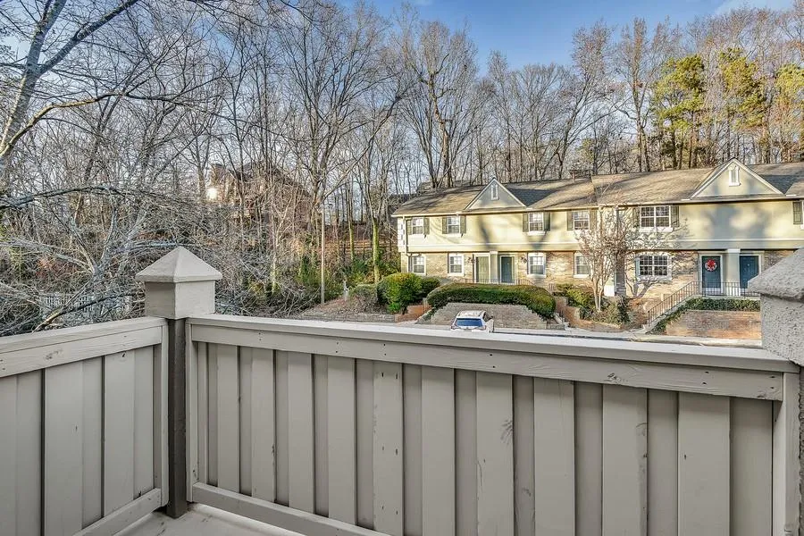6900 Roswell Road Unit Q22, Sandy Springs, Georgia 30328, 2 Bedrooms Bedrooms, ,2 BathroomsBathrooms,Residential,Sold,6900 Roswell Road Unit Q22,6619627