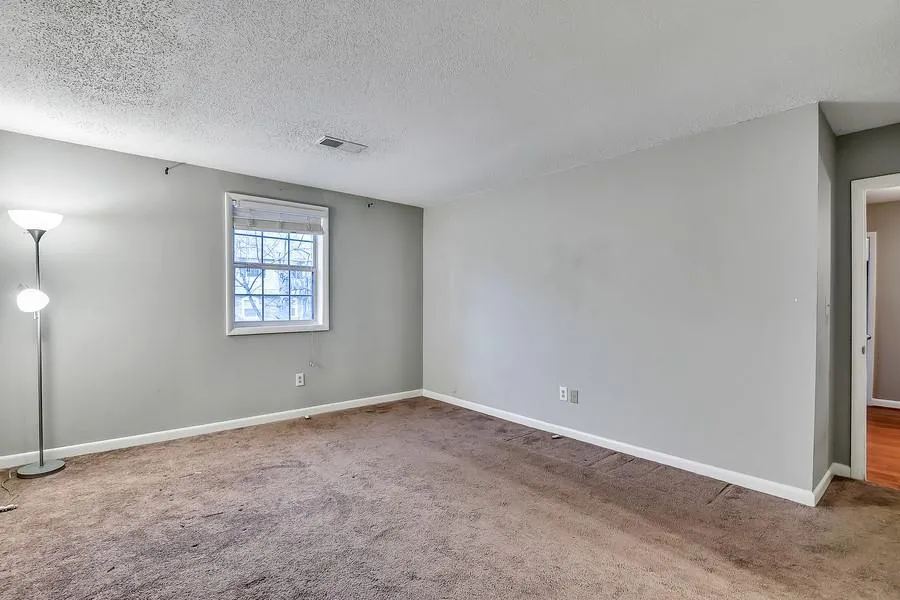 6900 Roswell Road Unit Q22, Sandy Springs, Georgia 30328, 2 Bedrooms Bedrooms, ,2 BathroomsBathrooms,Residential,Sold,6900 Roswell Road Unit Q22,6619627