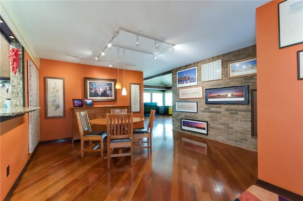 610 Bridgewater Drive, Sandy Springs, Georgia 30328, 3 Bedrooms Bedrooms, ,3 BathroomsBathrooms,Residential,Sold,610 Bridgewater Drive,6961271