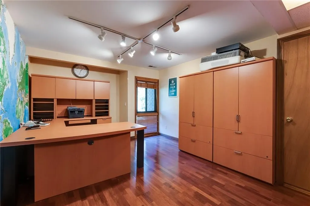 610 Bridgewater Drive, Sandy Springs, Georgia 30328, 3 Bedrooms Bedrooms, ,3 BathroomsBathrooms,Residential,Sold,610 Bridgewater Drive,6961271