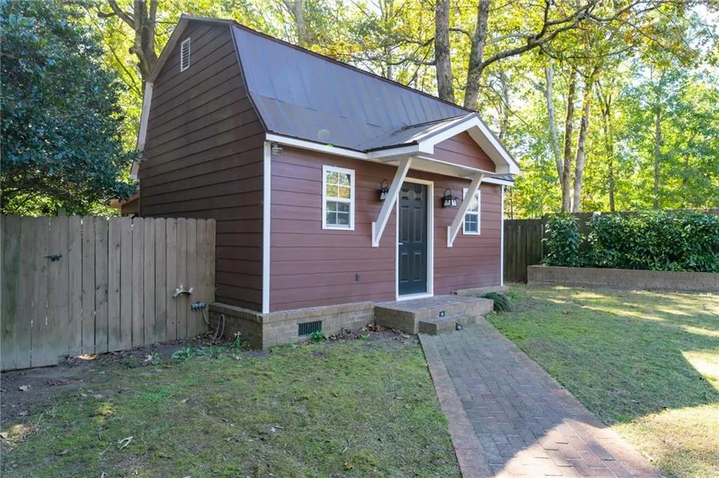 610 Bridgewater Drive, Sandy Springs, Georgia 30328, 3 Bedrooms Bedrooms, ,3 BathroomsBathrooms,Residential,Sold,610 Bridgewater Drive,6961271