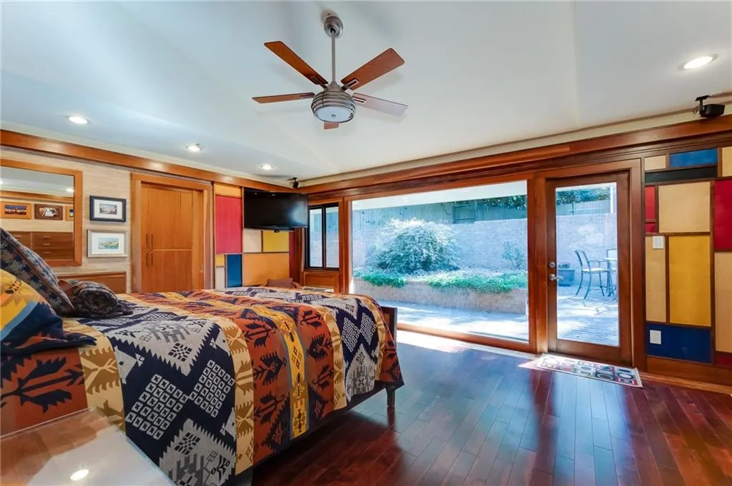 610 Bridgewater Drive, Sandy Springs, Georgia 30328, 3 Bedrooms Bedrooms, ,3 BathroomsBathrooms,Residential,Sold,610 Bridgewater Drive,6961271