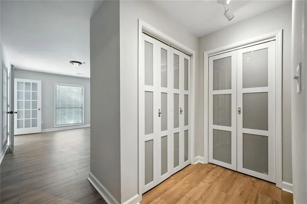 3201 Lenox Road Ne Unit 23, Atlanta, Georgia 30324, 2 Bedrooms Bedrooms, ,2 BathroomsBathrooms,Residential,For Sale,3201 Lenox Road Ne Unit 23,7645571 3201 Lenox Road Ne Unit 23, Atlanta, Georgia 30324, 2 Bedrooms Bedrooms, ,2 BathroomsBathrooms,Residential,For Sale,3201 Lenox Road Ne Unit 23,7645571