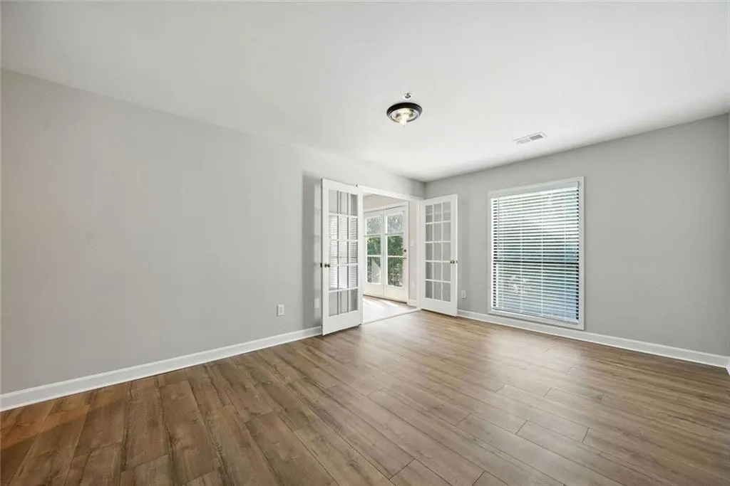 3201 Lenox Road Ne Unit 23, Atlanta, Georgia 30324, 2 Bedrooms Bedrooms, ,2 BathroomsBathrooms,Residential,For Sale,3201 Lenox Road Ne Unit 23,7645571