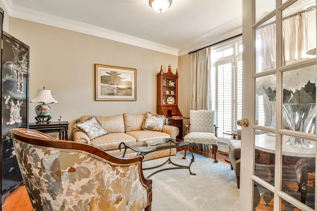 6395 Glen Oaks Lane, Sandy Springs, Georgia 30328, 4 Bedrooms Bedrooms, ,3 BathroomsBathrooms,Residential,Sold,6395 Glen Oaks Lane,7003871