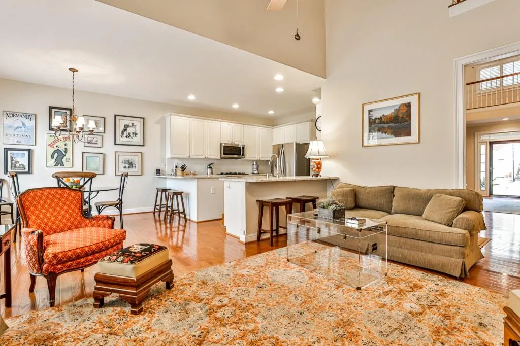 6395 Glen Oaks Lane, Sandy Springs, Georgia 30328, 4 Bedrooms Bedrooms, ,3 BathroomsBathrooms,Residential,Sold,6395 Glen Oaks Lane,7003871