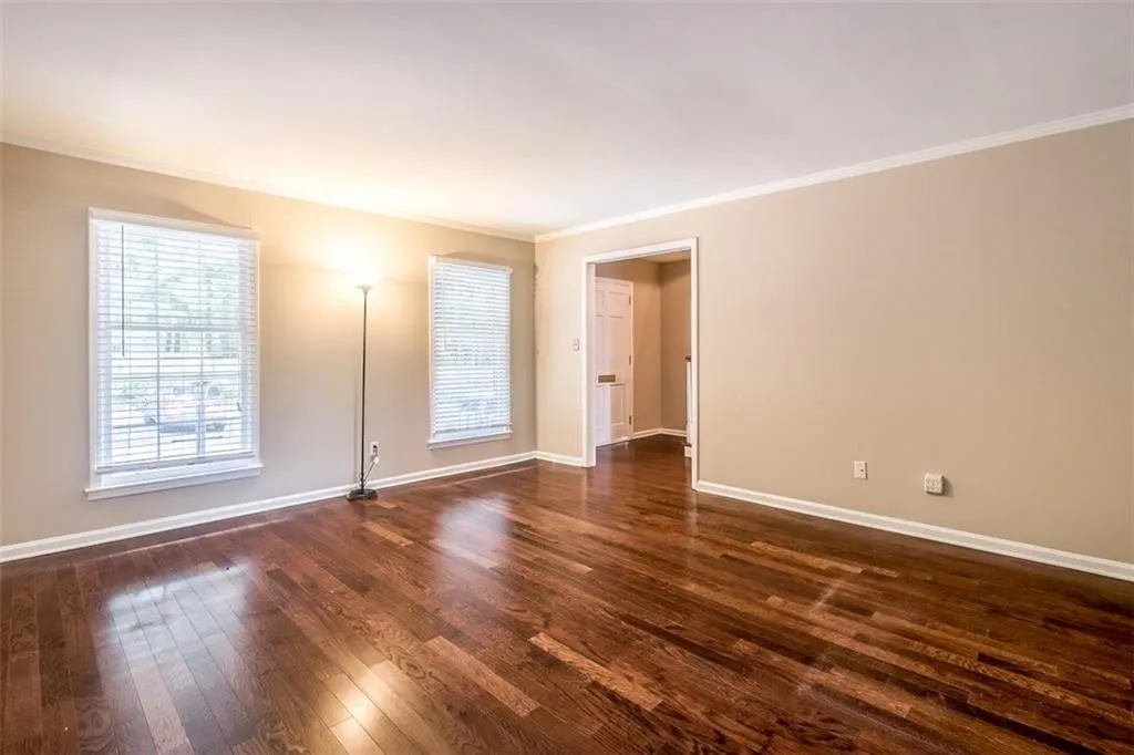 6520 Roswell Road Unit 49, Atlanta, Georgia 30328, 3 Bedrooms Bedrooms, ,2 BathroomsBathrooms,Residential,Sold,6520 Roswell Road Unit 49,6069378