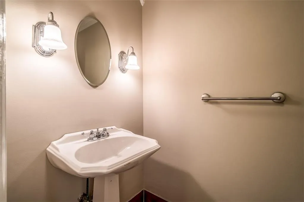 6520 Roswell Road Unit 49, Atlanta, Georgia 30328, 3 Bedrooms Bedrooms, ,2 BathroomsBathrooms,Residential,Sold,6520 Roswell Road Unit 49,6069378