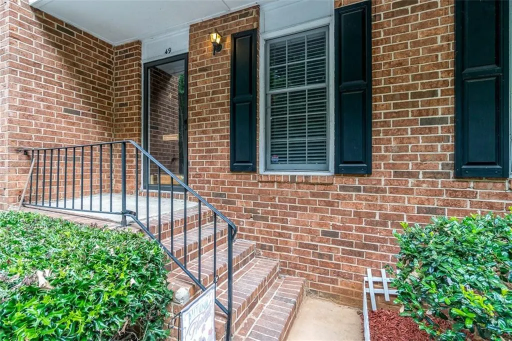 6520 Roswell Road Unit 49, Atlanta, Georgia 30328, 3 Bedrooms Bedrooms, ,2 BathroomsBathrooms,Residential,Sold,6520 Roswell Road Unit 49,6069378