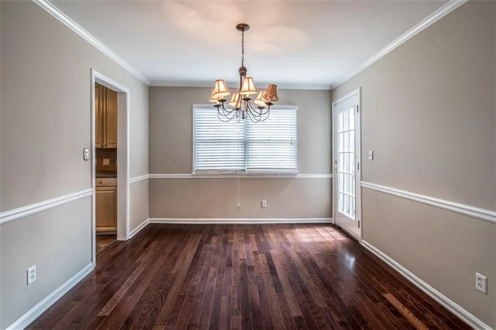 6520 Roswell Road Unit 49, Atlanta, Georgia 30328, 3 Bedrooms Bedrooms, ,2 BathroomsBathrooms,Residential,Sold,6520 Roswell Road Unit 49,6069378