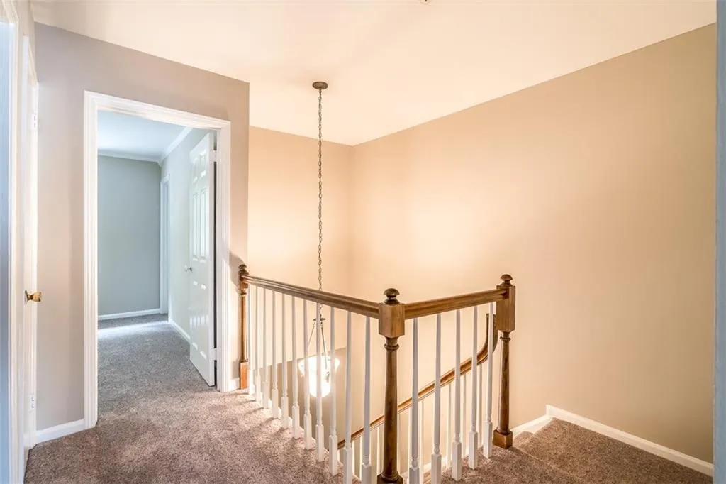 6520 Roswell Road Unit 49, Atlanta, Georgia 30328, 3 Bedrooms Bedrooms, ,2 BathroomsBathrooms,Residential,Sold,6520 Roswell Road Unit 49,6069378