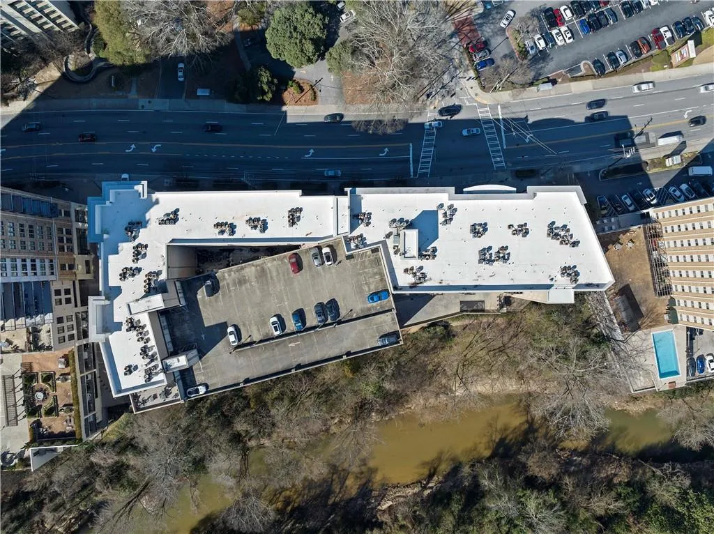 2255 Peachtree Road Ne Unit 521, Atlanta, Georgia 30309, 2 Bedrooms Bedrooms, ,2 BathroomsBathrooms,Residential,For Sale,2255 Peachtree Road Ne Unit 521,7669657