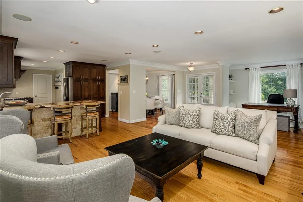 7720 Mount Vernon Road, Sandy Springs, Georgia 30350, 3 Bedrooms Bedrooms, ,3 BathroomsBathrooms,Residential,Sold,7720 Mount Vernon Road,6769003