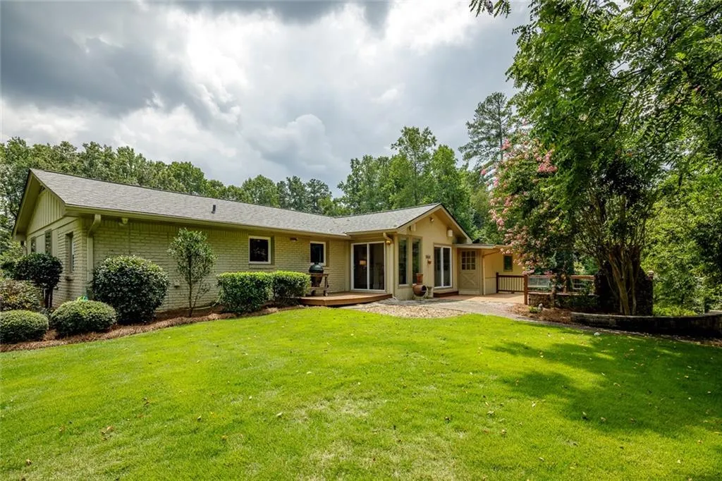 7720 Mount Vernon Road, Sandy Springs, Georgia 30350, 3 Bedrooms Bedrooms, ,3 BathroomsBathrooms,Residential,Sold,7720 Mount Vernon Road,6769003