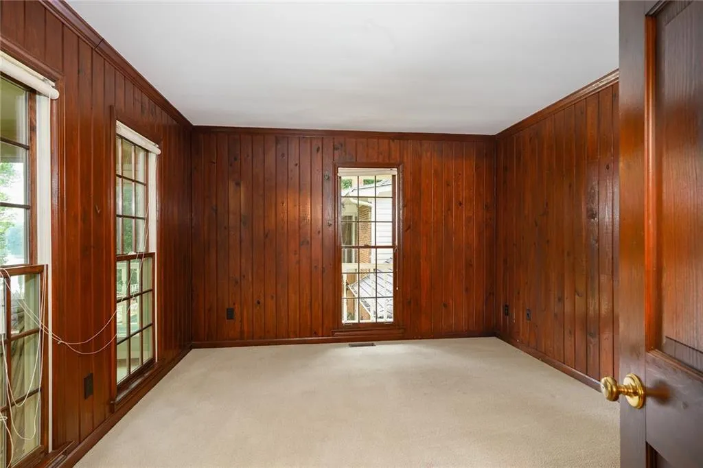 9735 Huntcliff Trace, Sandy Springs, Georgia 30350, 5 Bedrooms Bedrooms, ,4 BathroomsBathrooms,Residential,Sold,9735 Huntcliff Trace,6925022