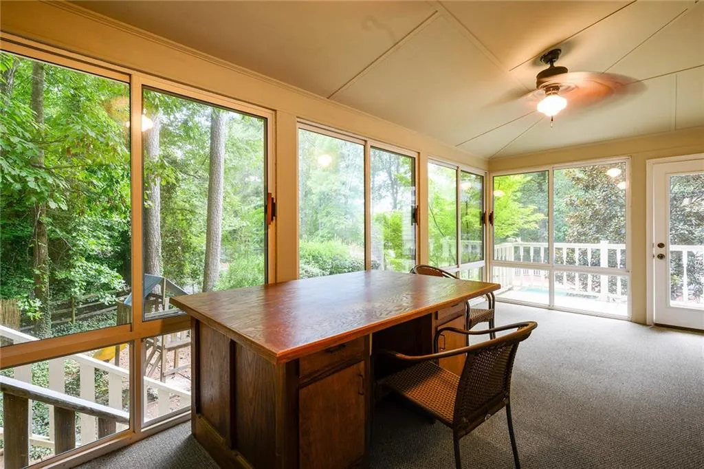 9735 Huntcliff Trace, Sandy Springs, Georgia 30350, 5 Bedrooms Bedrooms, ,4 BathroomsBathrooms,Residential,Sold,9735 Huntcliff Trace,6925022