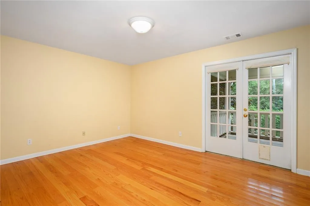 9735 Huntcliff Trace, Sandy Springs, Georgia 30350, 5 Bedrooms Bedrooms, ,4 BathroomsBathrooms,Residential,Sold,9735 Huntcliff Trace,6925022