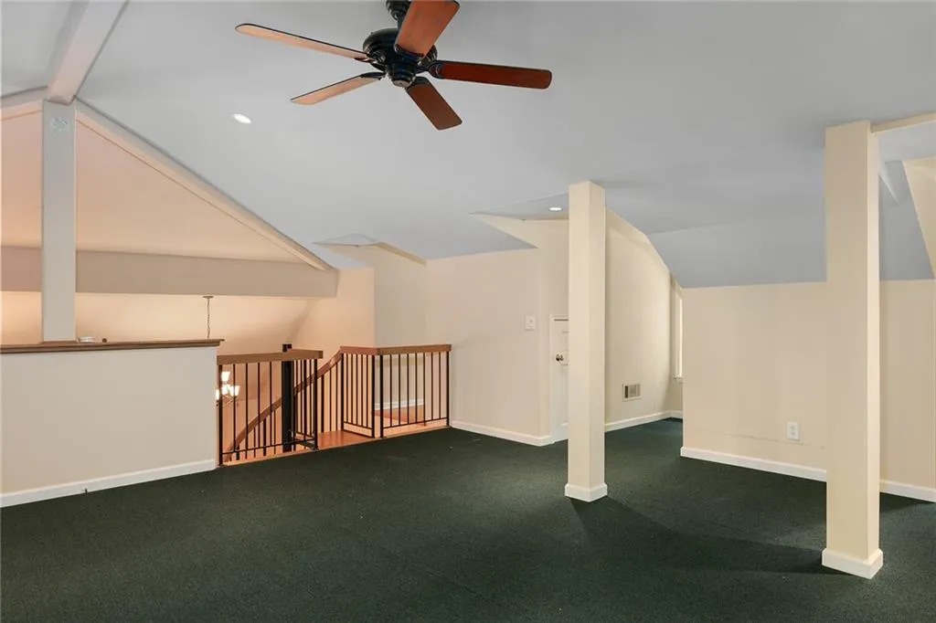 9735 Huntcliff Trace, Sandy Springs, Georgia 30350, 5 Bedrooms Bedrooms, ,4 BathroomsBathrooms,Residential,Sold,9735 Huntcliff Trace,6925022