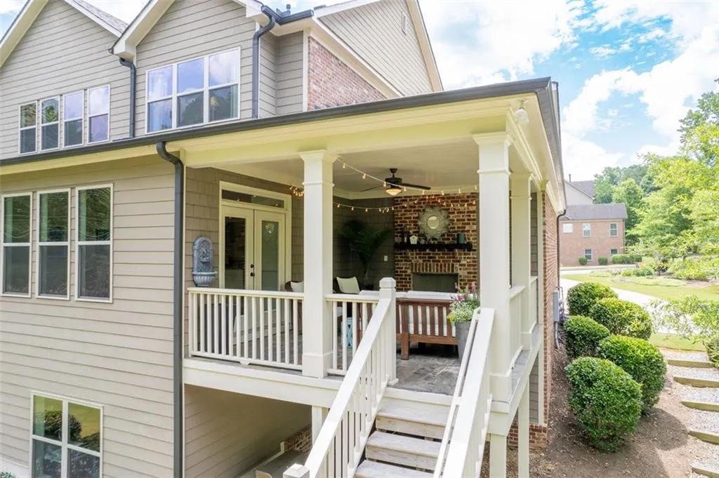 5000 Lazarian Court, Sandy Springs, Georgia 30350, 5 Bedrooms Bedrooms, ,4 BathroomsBathrooms,Residential,Sold,5000 Lazarian Court,7410507