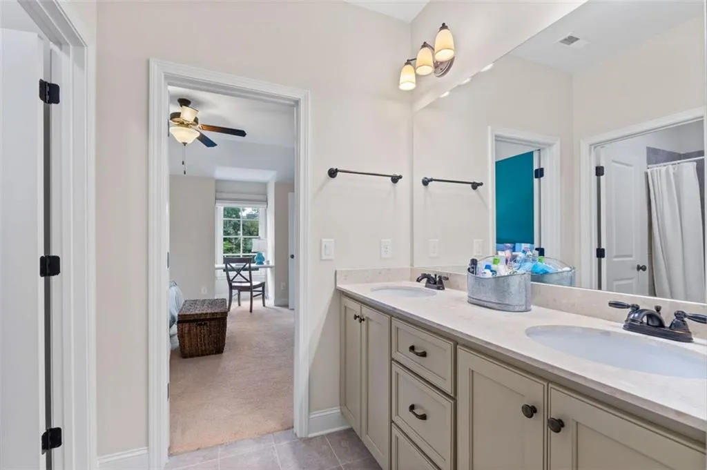 5000 Lazarian Court, Sandy Springs, Georgia 30350, 5 Bedrooms Bedrooms, ,4 BathroomsBathrooms,Residential,Sold,5000 Lazarian Court,7410507