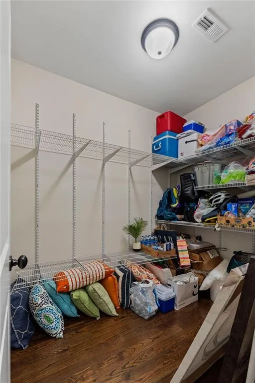 5000 Lazarian Court, Sandy Springs, Georgia 30350, 5 Bedrooms Bedrooms, ,4 BathroomsBathrooms,Residential,Sold,5000 Lazarian Court,7410507