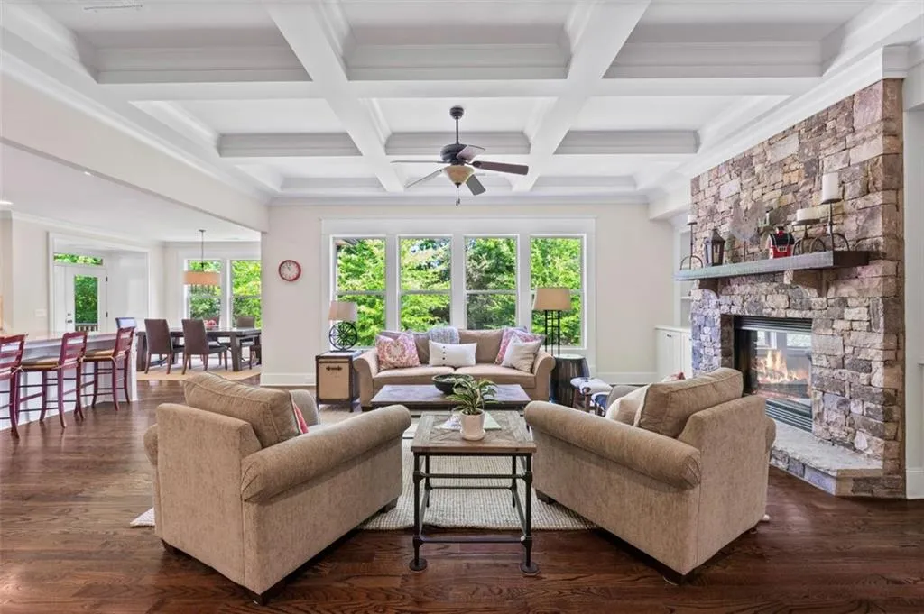 5000 Lazarian Court, Sandy Springs, Georgia 30350, 5 Bedrooms Bedrooms, ,4 BathroomsBathrooms,Residential,Sold,5000 Lazarian Court,7410507