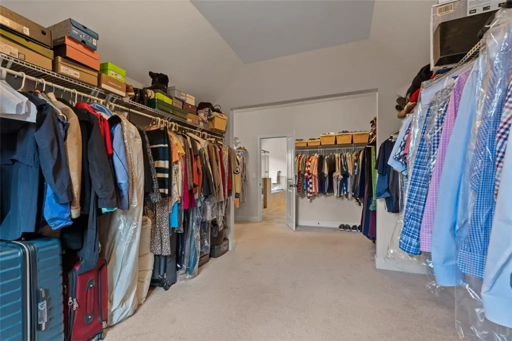 5000 Lazarian Court, Sandy Springs, Georgia 30350, 5 Bedrooms Bedrooms, ,4 BathroomsBathrooms,Residential,Sold,5000 Lazarian Court,7410507