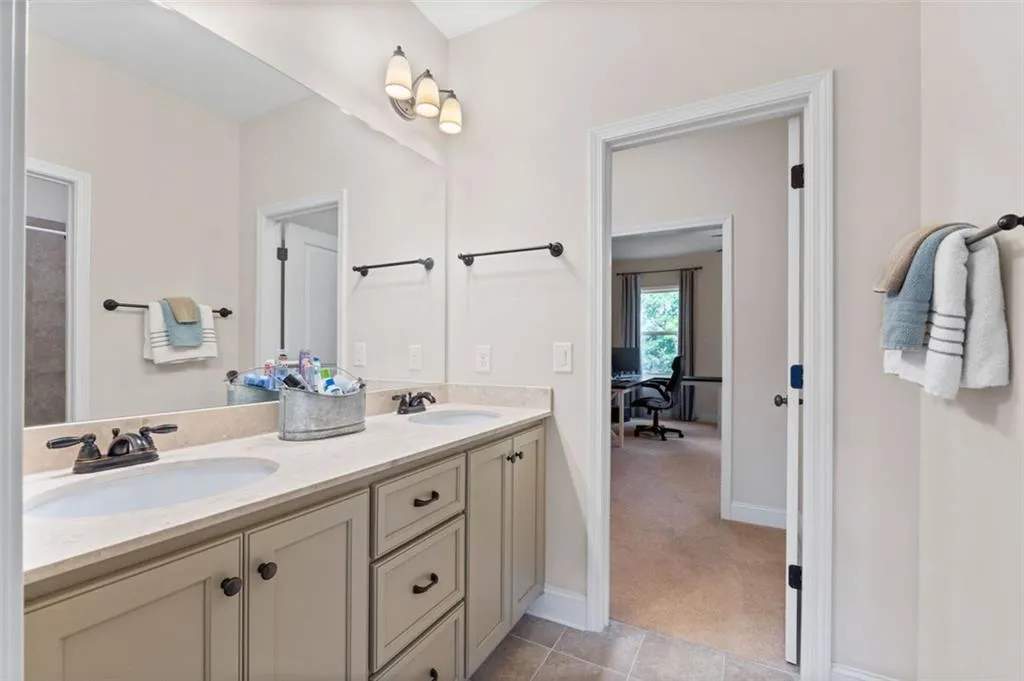 5000 Lazarian Court, Sandy Springs, Georgia 30350, 5 Bedrooms Bedrooms, ,4 BathroomsBathrooms,Residential,Sold,5000 Lazarian Court,7410507