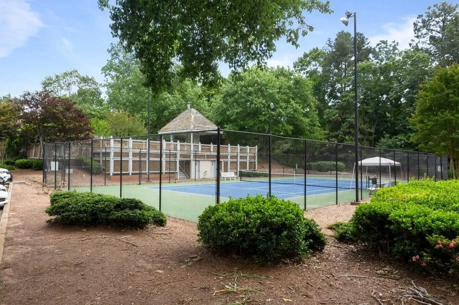 802 Abingdon Way, Sandy Springs, Georgia 30328, 2 Bedrooms Bedrooms, ,2 BathroomsBathrooms,Residential,Sold,802 Abingdon Way,6887208