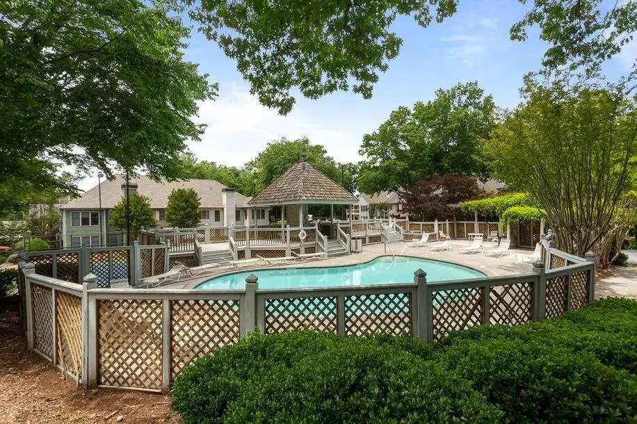 802 Abingdon Way, Sandy Springs, Georgia 30328, 2 Bedrooms Bedrooms, ,2 BathroomsBathrooms,Residential,Sold,802 Abingdon Way,6887208