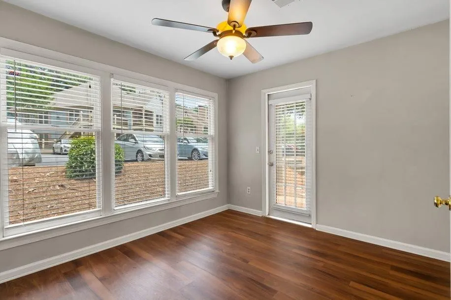 802 Abingdon Way, Sandy Springs, Georgia 30328, 2 Bedrooms Bedrooms, ,2 BathroomsBathrooms,Residential,Sold,802 Abingdon Way,6887208