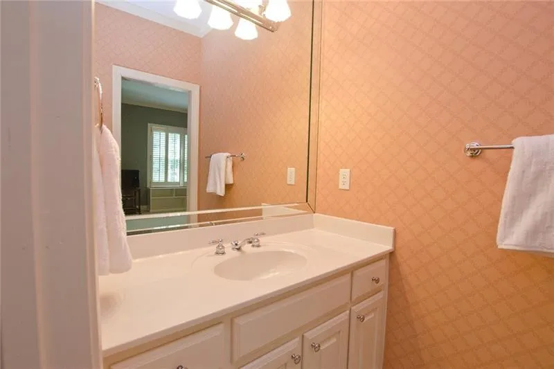 455 Winfield Glen Court, Sandy Springs, Georgia 30342, 4 Bedrooms Bedrooms, ,3 BathroomsBathrooms,Residential,Sold,455 Winfield Glen Court,7113944