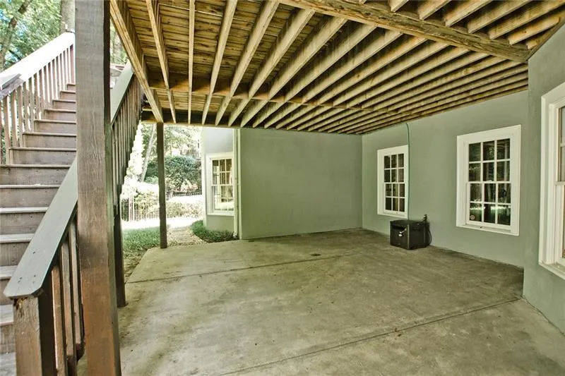 455 Winfield Glen Court, Sandy Springs, Georgia 30342, 4 Bedrooms Bedrooms, ,3 BathroomsBathrooms,Residential,Sold,455 Winfield Glen Court,7113944