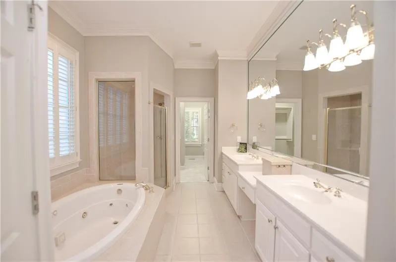 455 Winfield Glen Court, Sandy Springs, Georgia 30342, 4 Bedrooms Bedrooms, ,3 BathroomsBathrooms,Residential,Sold,455 Winfield Glen Court,7113944