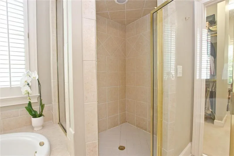 455 Winfield Glen Court, Sandy Springs, Georgia 30342, 4 Bedrooms Bedrooms, ,3 BathroomsBathrooms,Residential,Sold,455 Winfield Glen Court,7113944