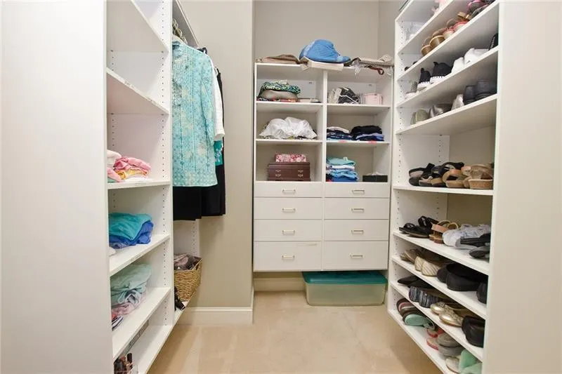 455 Winfield Glen Court, Sandy Springs, Georgia 30342, 4 Bedrooms Bedrooms, ,3 BathroomsBathrooms,Residential,Sold,455 Winfield Glen Court,7113944