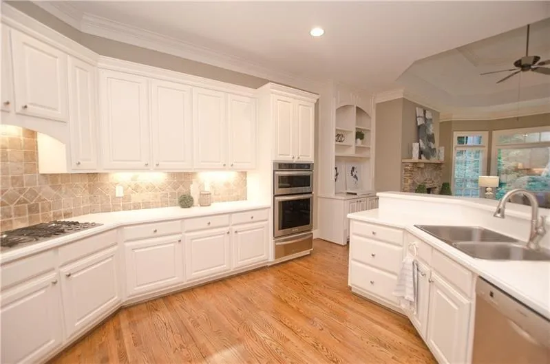 455 Winfield Glen Court, Sandy Springs, Georgia 30342, 4 Bedrooms Bedrooms, ,3 BathroomsBathrooms,Residential,Sold,455 Winfield Glen Court,7113944