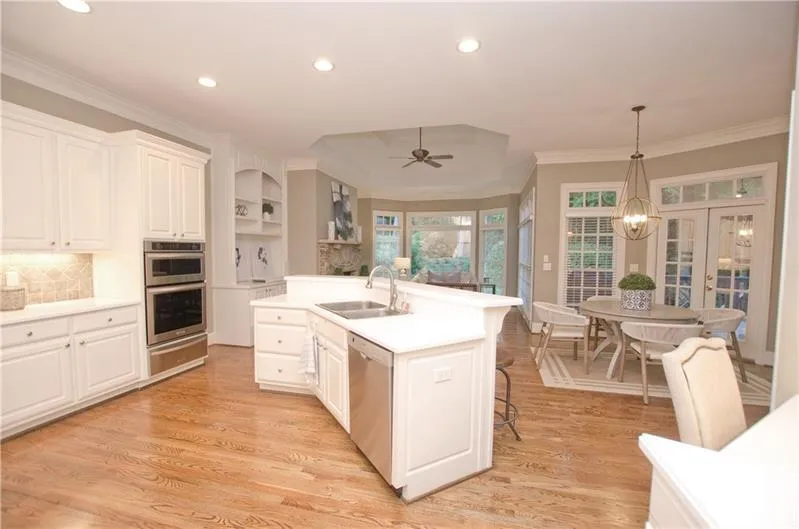 455 Winfield Glen Court, Sandy Springs, Georgia 30342, 4 Bedrooms Bedrooms, ,3 BathroomsBathrooms,Residential,Sold,455 Winfield Glen Court,7113944