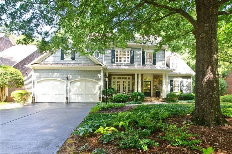 455 Winfield Glen Court, Sandy Springs, Georgia 30342, 4 Bedrooms Bedrooms, ,3 BathroomsBathrooms,Residential,Sold,455 Winfield Glen Court,7113944